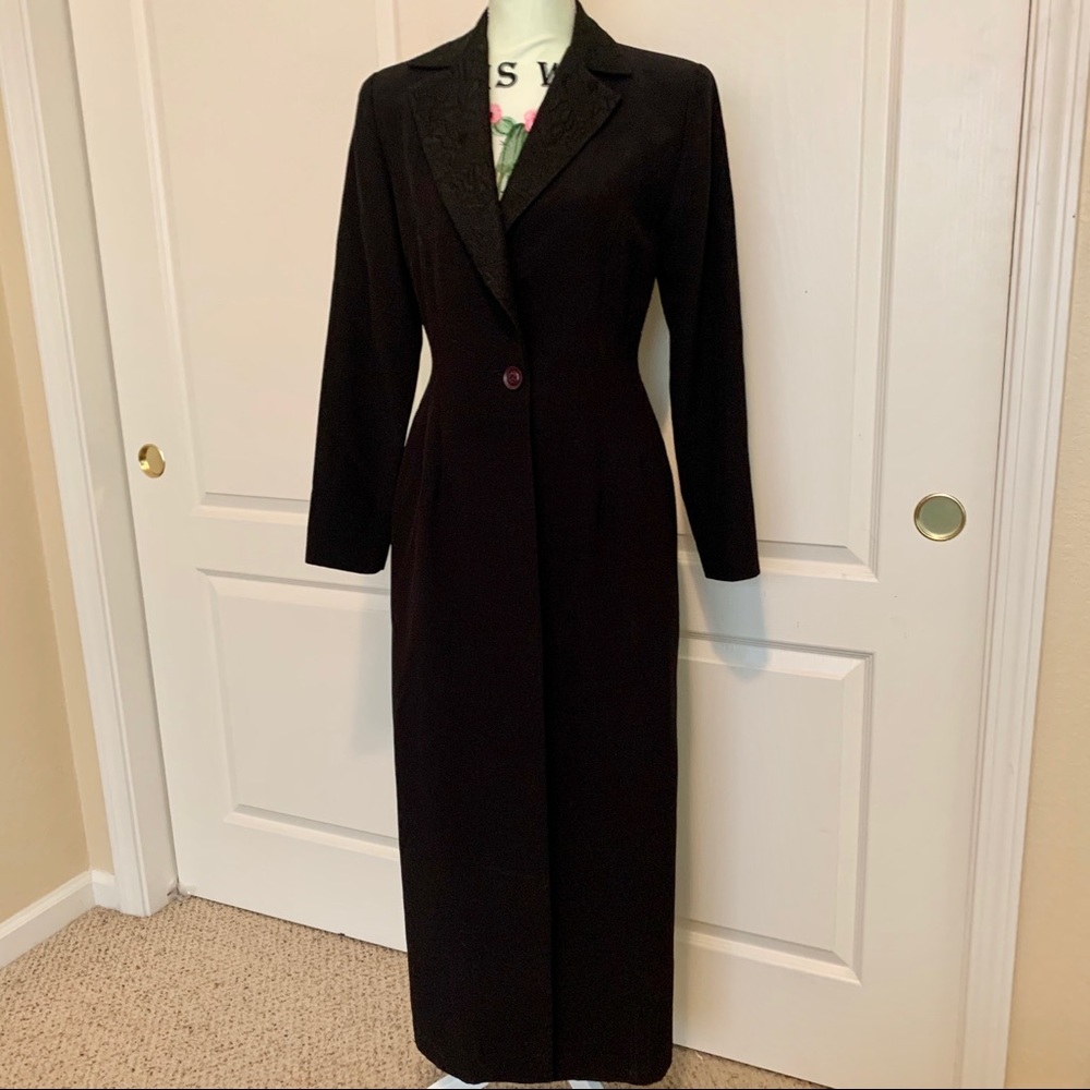Black long coat - Picture 1 of 7